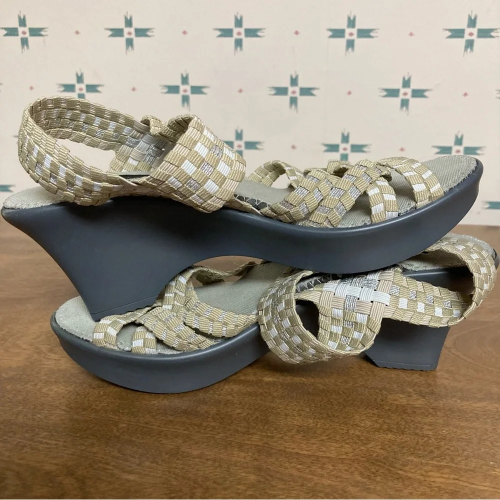 5/$15 Steven by Steve Madden Tan, Silver, & White Weave-like Sandals